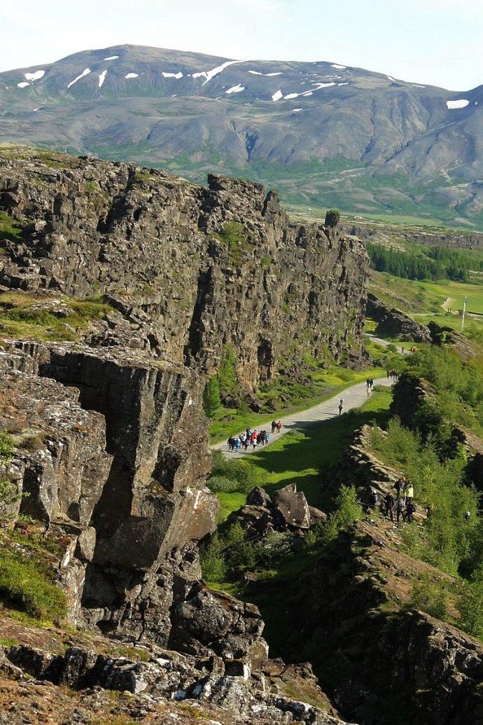 �������ǵ���������һ���̺�